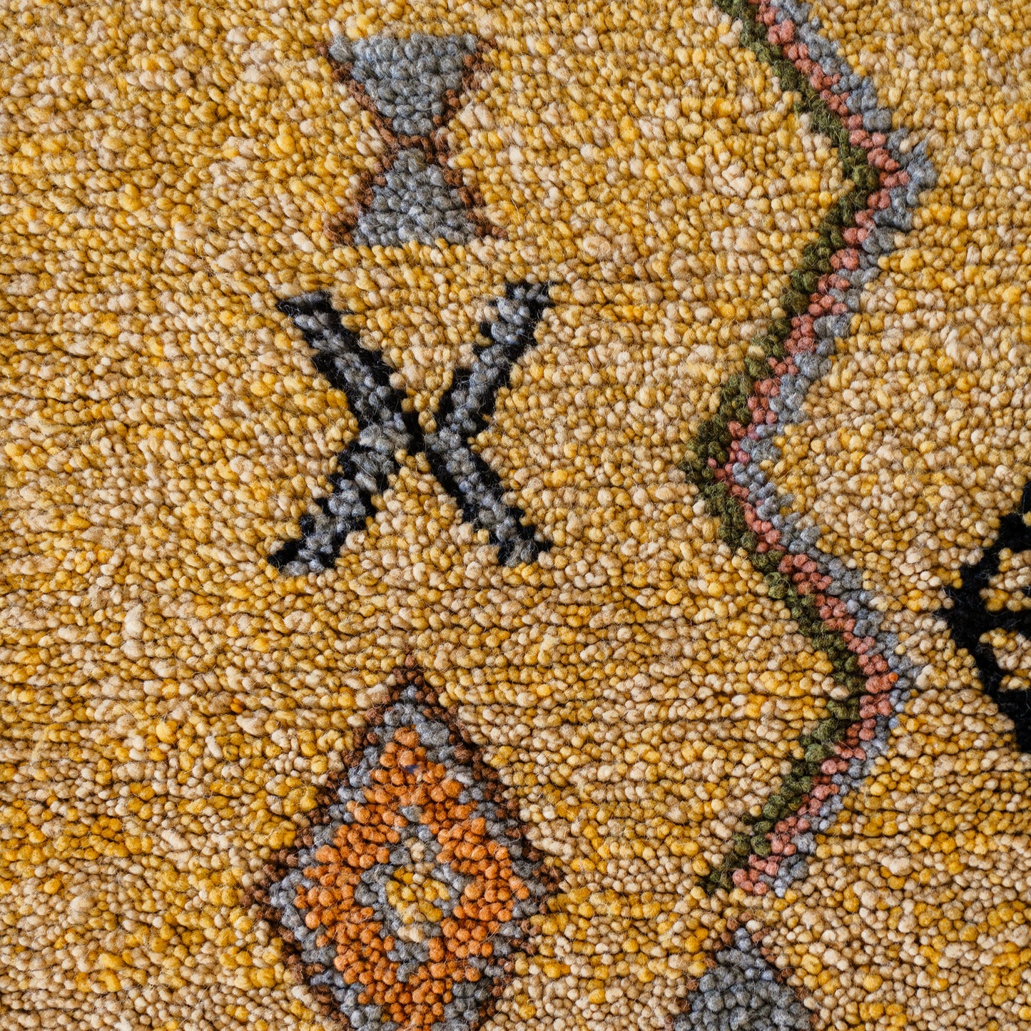Yellow Azilal Rug – Handmade Moroccan Wool Carpet with Berber Patterns