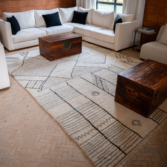 Large White Azilal Rug – Handmade Moroccan Wool Carpet with Minimal Berber Design