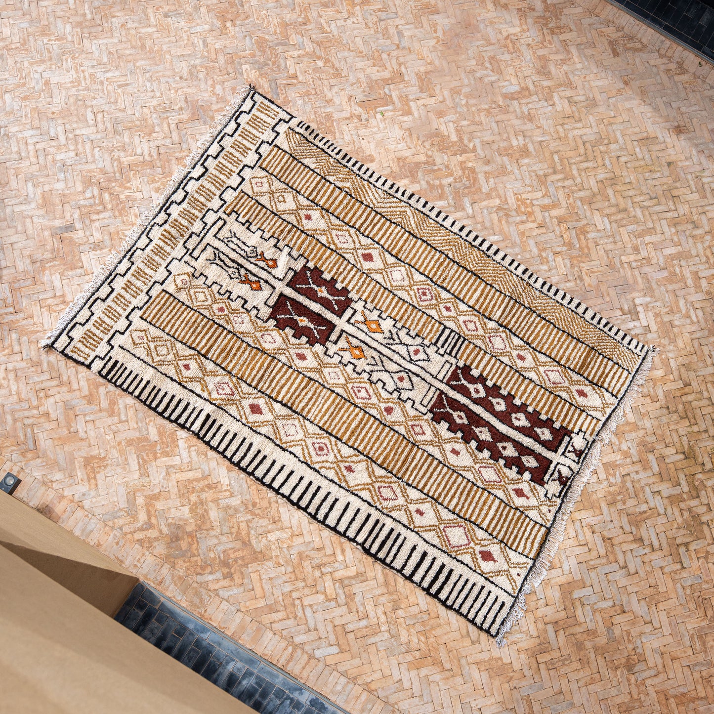 Handcrafted Azilal Wool Rug — Abstract Tribal Storytelling