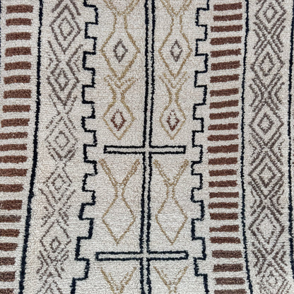 White Azilal Rug – Handmade Moroccan Wool Carpet with Traditional Berber Patterns