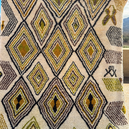 Azilal Rug – Handmade Moroccan Wool Carpet with Berber Motifs