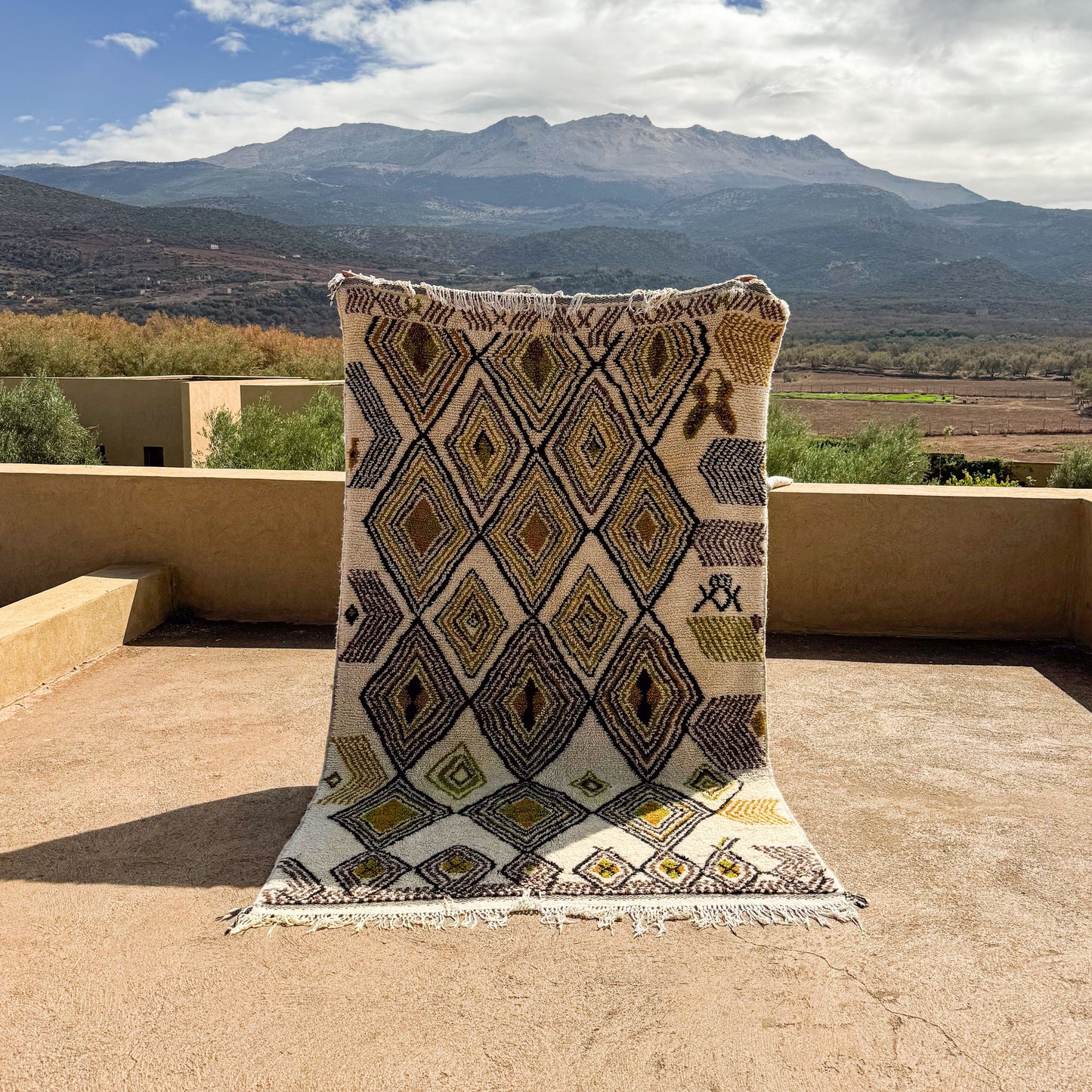 Azilal Rug – Handmade Moroccan Wool Carpet with Berber Motifs