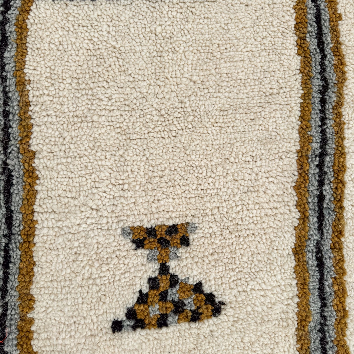 White Azilal Rug – Authentic Handmade Moroccan Wool Carpet with Colorful Berber Details