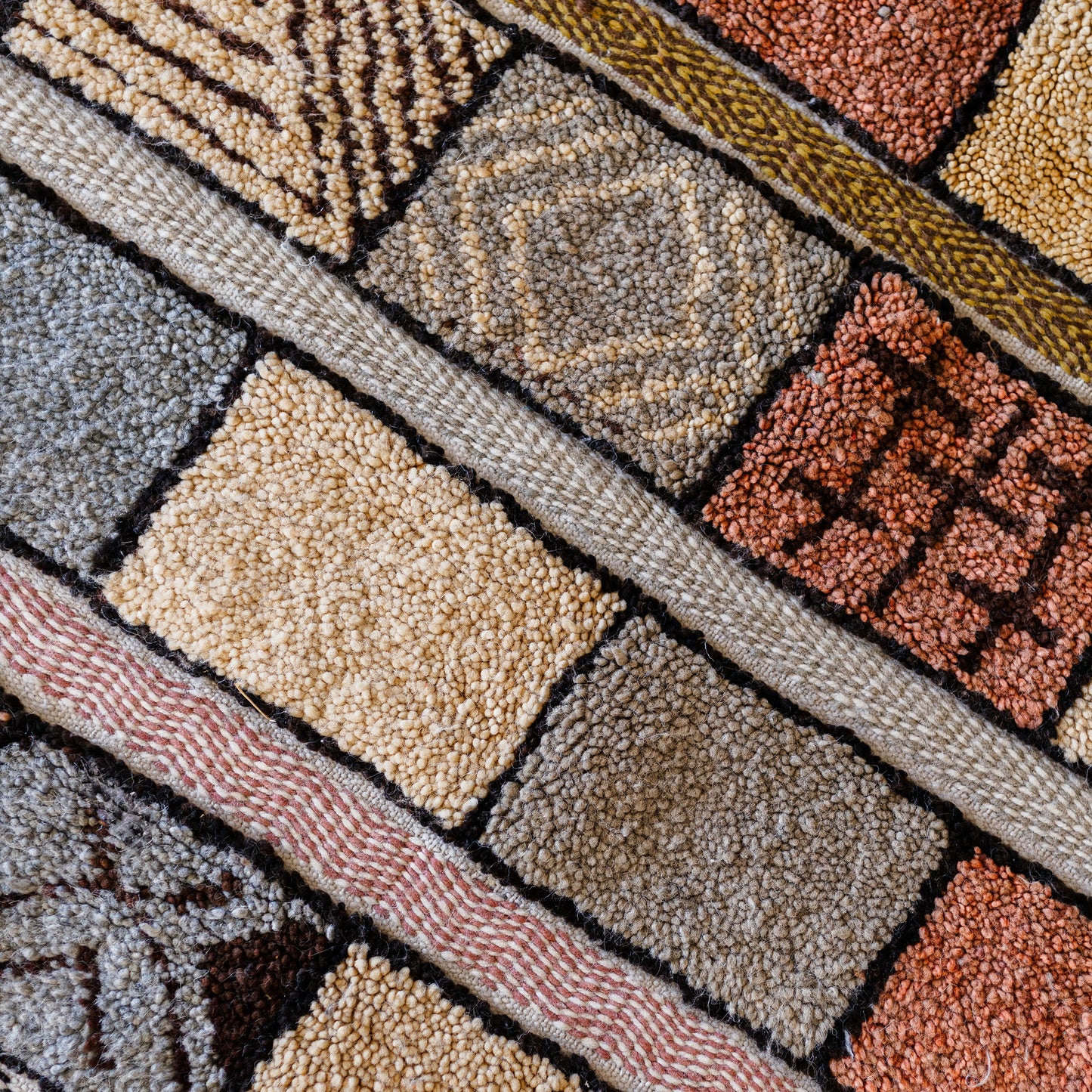 Colorful Azilal Rug – Handmade Moroccan Wool Carpet with Berber Motifs