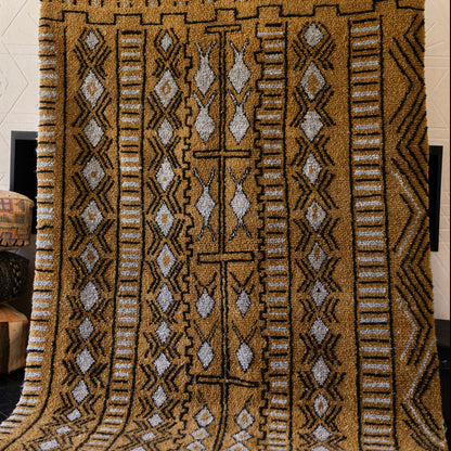 Handcrafted Berber Rug – Sahara Sunset