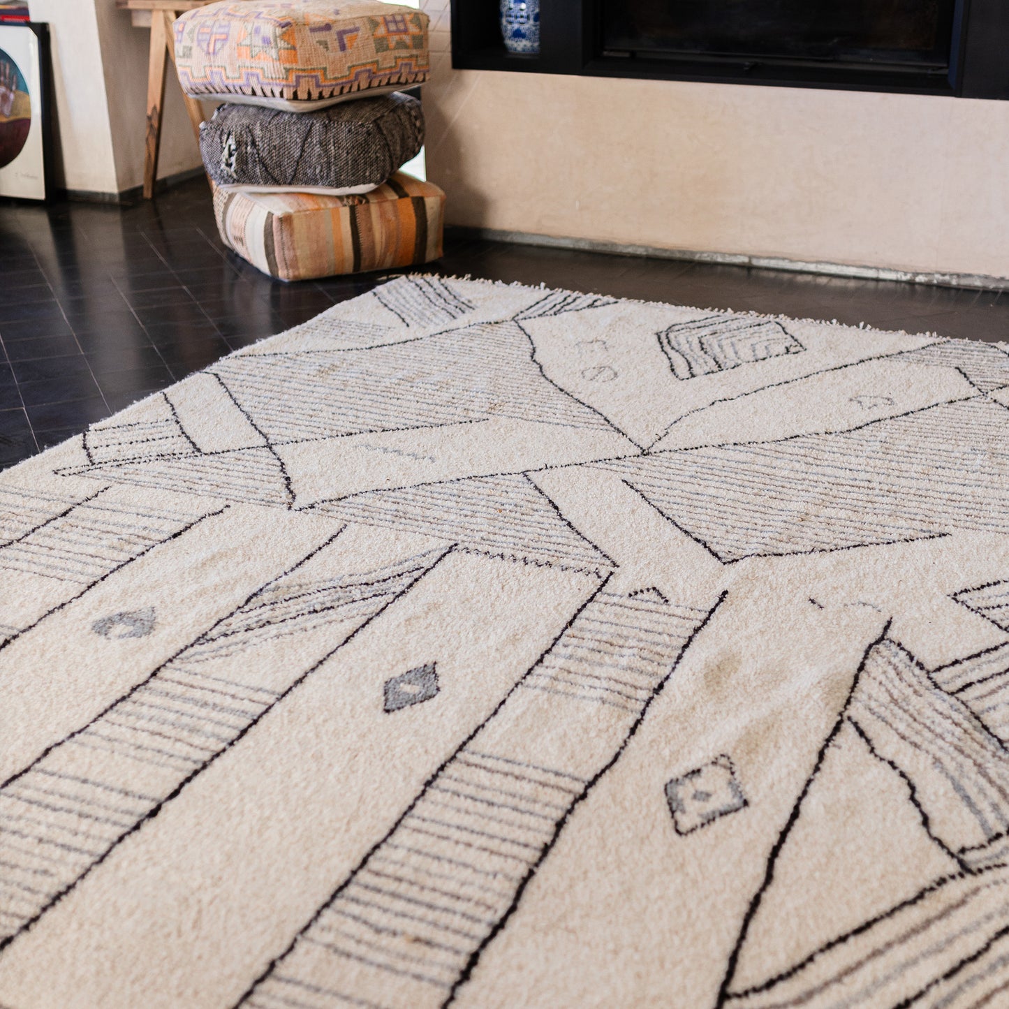 Large White Azilal Rug – Handmade Moroccan Wool Carpet with Minimal Berber Design