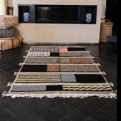 Modern Azilal Rug – Handmade Moroccan Wool Carpet with Geometric Design